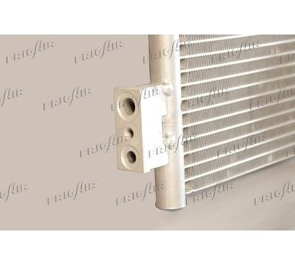 Frigair Cond. Fiat 500L 09 Bz-1.3 Mt 2012 0804.2090 per ripristinare il corretto funzionamento del componente