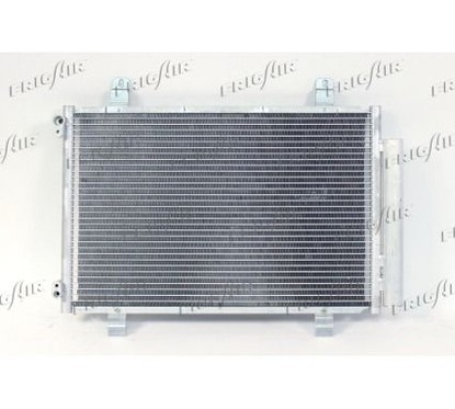 Frigair Condens. Opel Agila B - Suzuki Splash 1.0-1.2 08 0807.2048